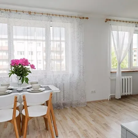 Appartement Tammsaare 36 - 600m, Free Parking Pärnu
