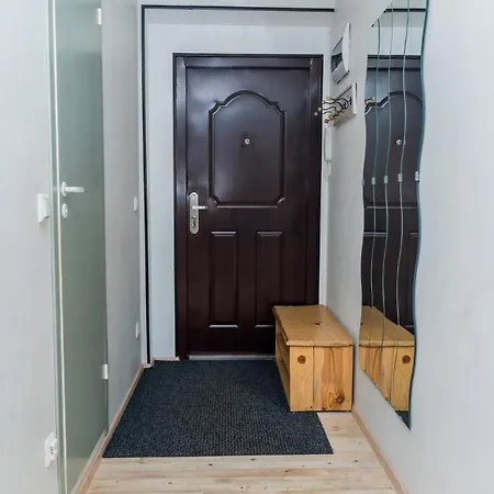 Apartment Tammsaare 36 - 600m, Free Parking Parnu